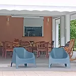 Grande villa avec piscine